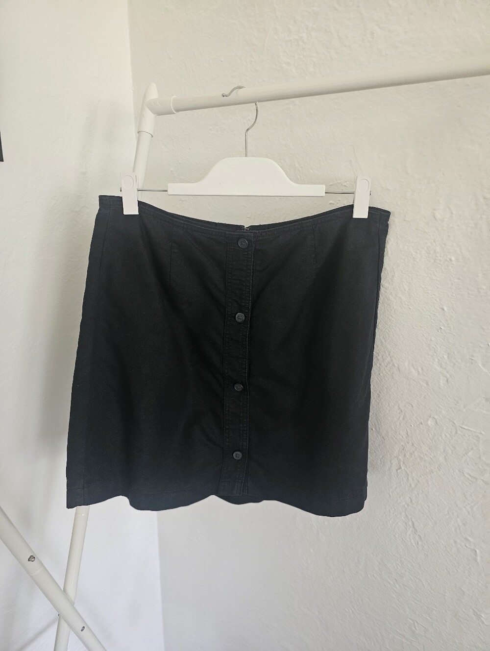GAP Classic Black Linen Button-Front Women's Skort